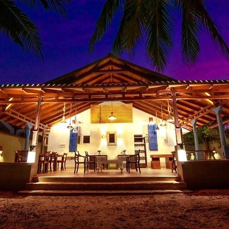 Ocean Gateway Dickwella Hotel Luaran gambar