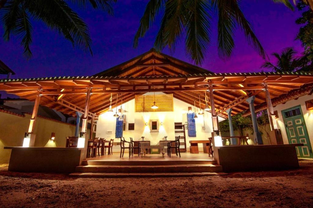 Ocean Gateway Dickwella Hotel Luaran gambar