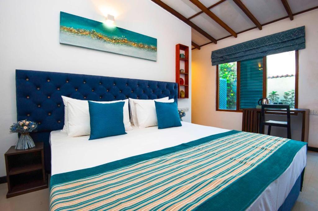 Ocean Gateway Dickwella Hotel Luaran gambar